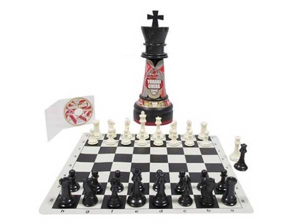 بازی شطرنج شاه فکرینو